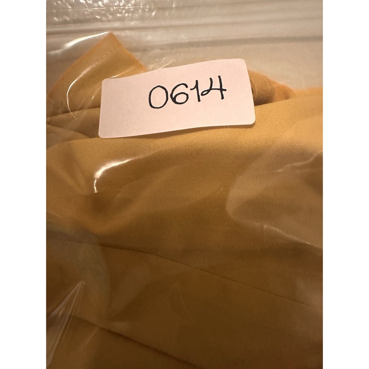 Foxcroft Non-Iron Stretch Shaped Fit Top Womens Sz 12 Mustard Yellow Officecore