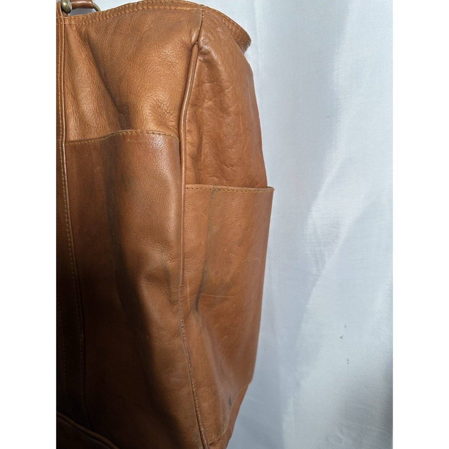VINTAGE Geniune Leather Tote Bag Briefcase Carry On