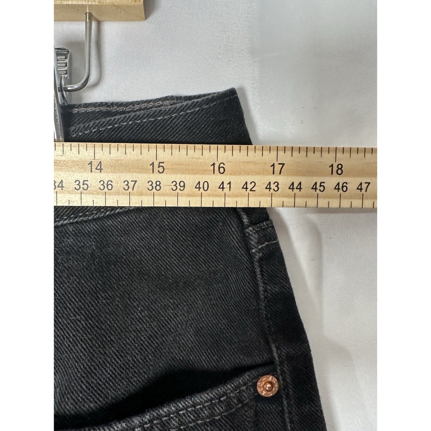 Levis Denim Jeans Mens Sz 34 x 30 Black Capsule Everyday Relaxed