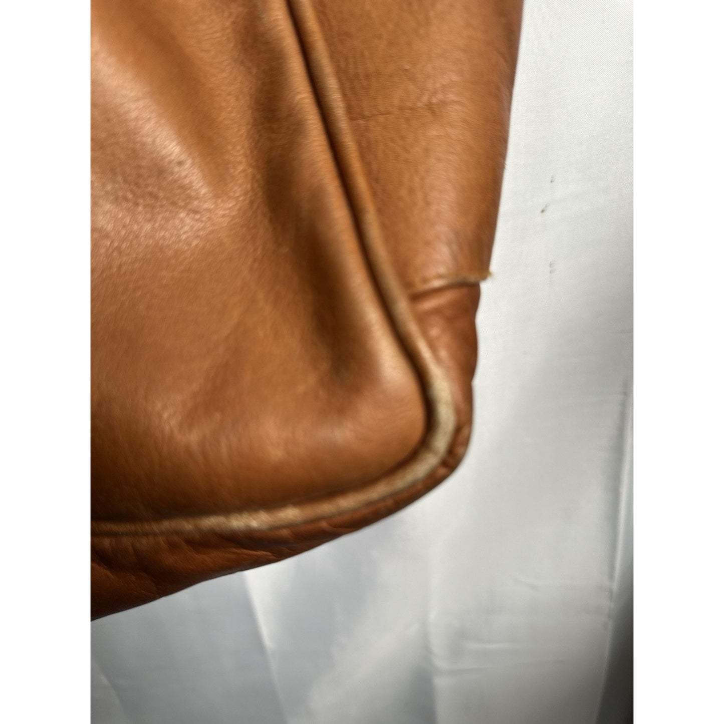 VINTAGE Geniune Leather Tote Bag Briefcase Carry On