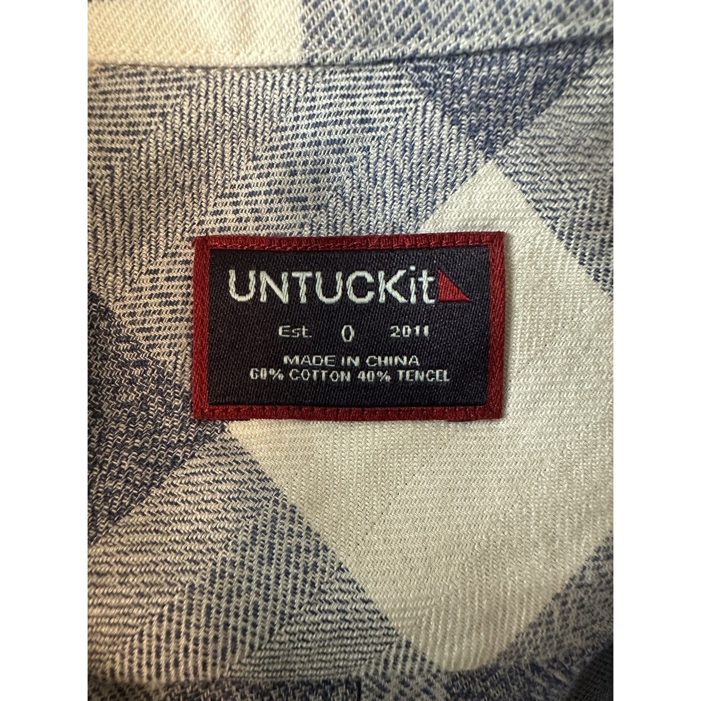 UNTUCKit Shirt Womens Sz 0 Volnay Plaid Long Sleeves Ladies Button Down