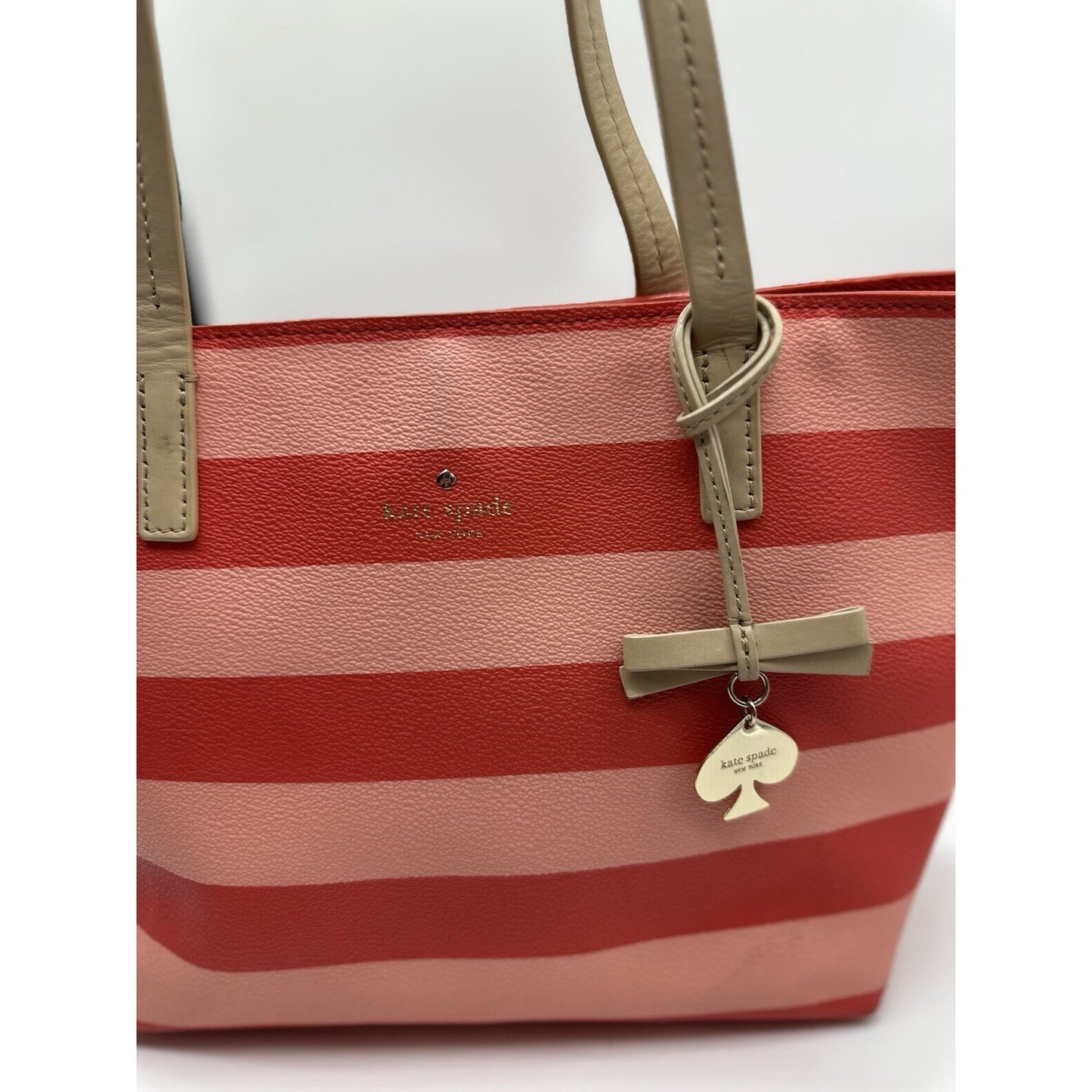 EUC Kate Spade NY Coral 2-Tone Striped "Hawthorne Lane Ryan Tote" Handbag Purse