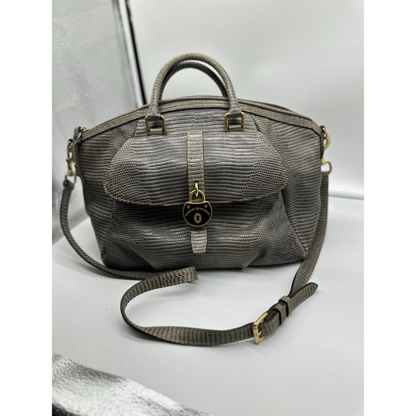 Vintage Dooney Bourke Genuine Santorini Lizard Leather Handbag Strap Lock