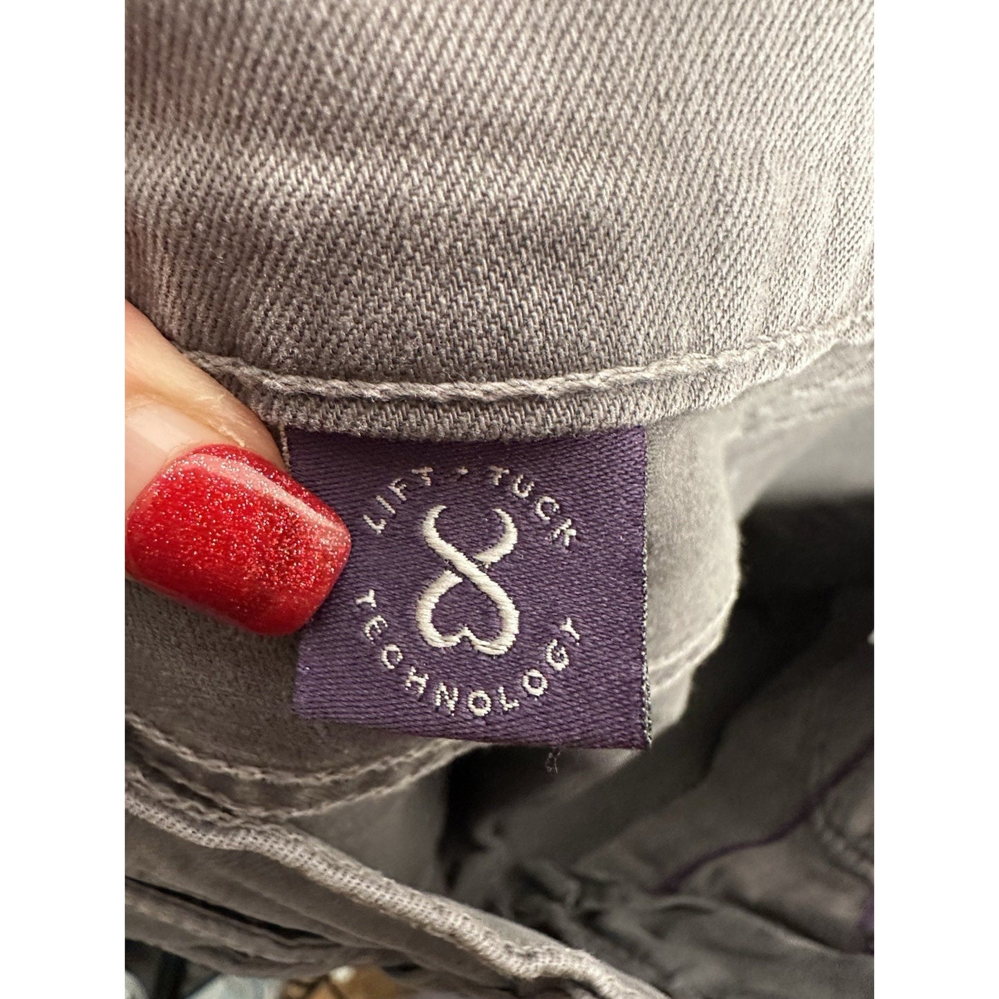 NYDJ Lift & Tuck Jeans Womens Sz 8 Gray Straight Leg Everyday Basic Staple Goth