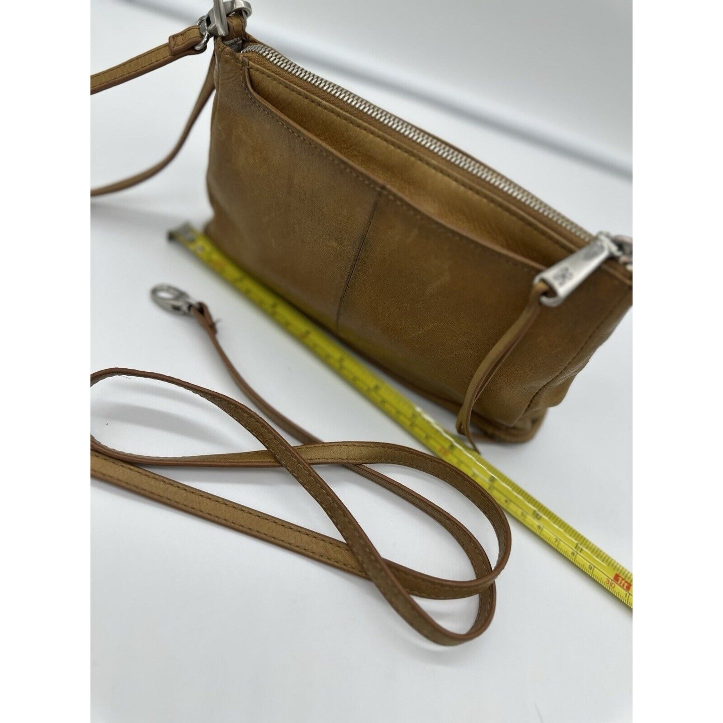 HOBO I nternational Crossbody Bag Brown Leather Purse Small Excellent