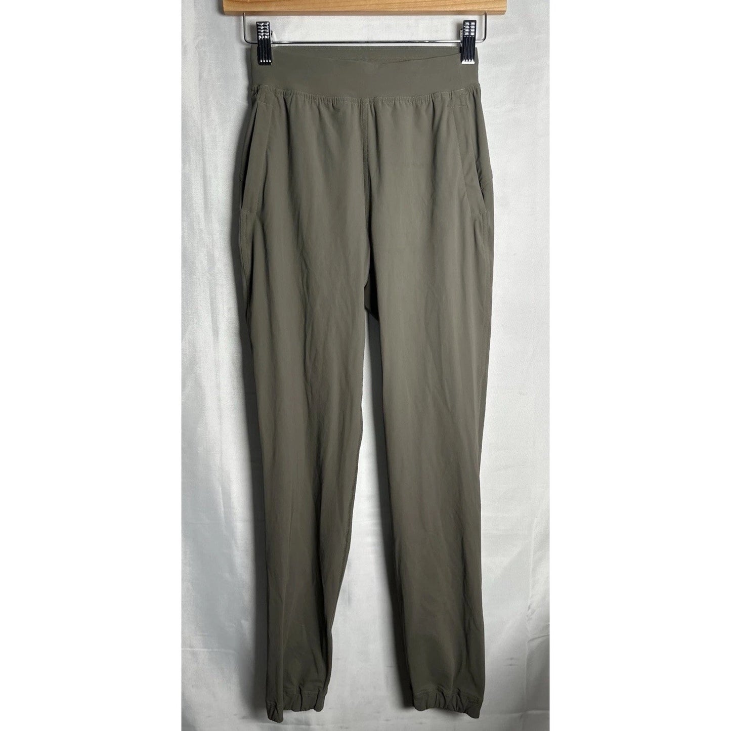 Lululemon Adapted State High Rise Jogger Women Sz 0 Full Length Athliesure Yoga