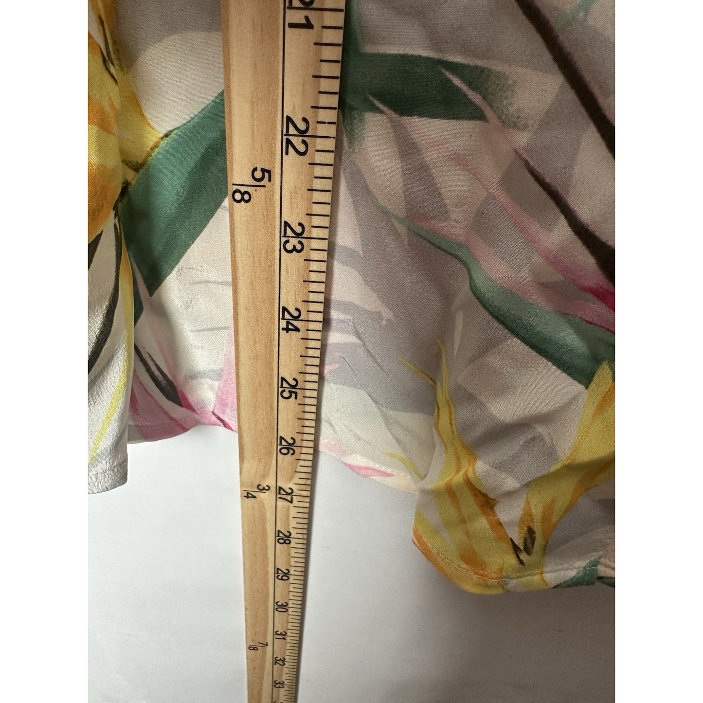 Tommy Bahama Bird De Paradise 100% Silk Top Womens Sz M Tropical Quiet Luxury